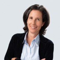 Dr. Lisa Gerstinger